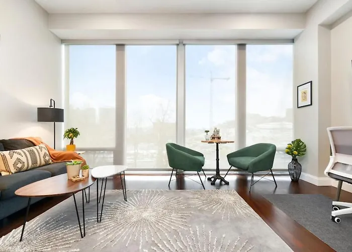 Hostwise - The Washington At Chatham - Free Parking, Private Gym, Skyline Views!